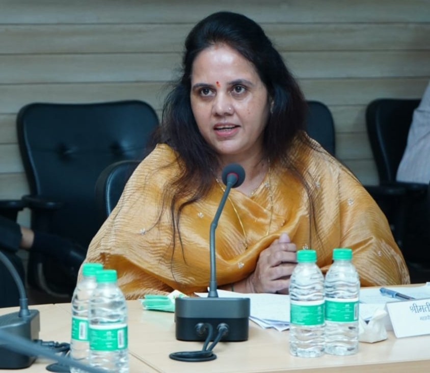 “नगर निगम मुनाफाखोर नहीं, जनसेवक है”: महापौर मीनल चौबे ने बिजली दरों में राहत की उठाई मांग